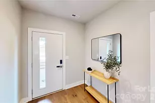 2115 Isom St, Charlotte, NC 28208 - Photo 3