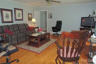 189 Westwood Dr, Forest City, NC 28043 - Photo 5