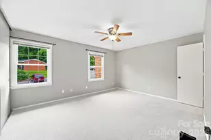 4603 Hedgemore Dr, Charlotte, NC 28209 - Photo 9