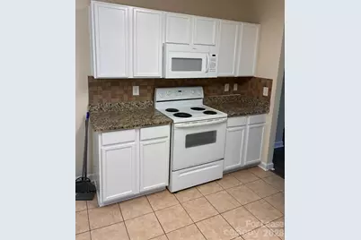 10440 Wilson Glen Drive, Charlotte, NC 28214 - Photo 5
