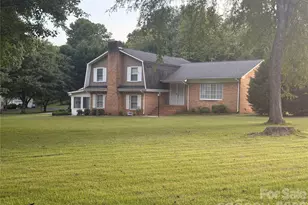 3401 Tracelake Dr, Matthews, NC 28105 - Photo 1