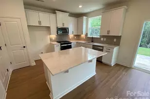 12559 Forager Pl, Midland, NC 28107 - Photo 3