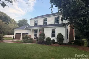 13136 Blacksmith Ct, Matthews, NC 28105 - Photo 1