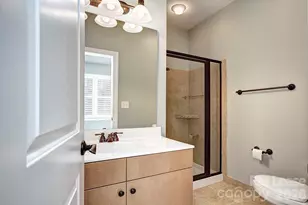 100 N Laurel Ave, Charlotte, NC 28207 - Photo 7