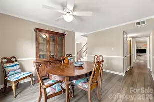 6836 Dumbarton Dr, Charlotte, NC 28210 - Photo 5