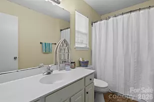 9005 Little Hampton Pl, Charlotte, NC 28215 - Photo 13