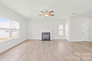 [Address not provided], Charlotte, NC 28215 - Photo 7