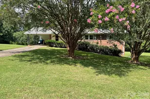 187 Riverhills Dr, Forest City, NC 28043 - Photo 1