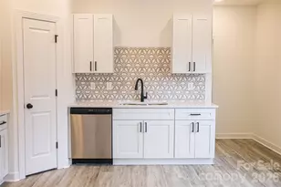 113 Chestnut Dr SW, Concord, NC 28025 - Photo 5