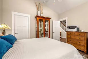 217 Hogans View Cir, Hendersonville, NC 28739 - Photo 7