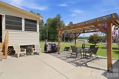 724 Hillcrest Drive, Bessemer City, NC 28016 - Photo 27
