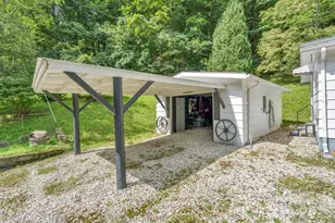 2850 Henson Creek Rd, Newland, NC 28657 - Photo 17