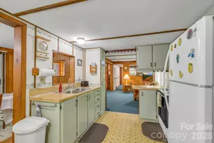 2850 Henson Creek Rd, Newland, NC 28657 - Photo 11