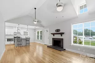 626 S Green St, Statesville, NC 28677 - Photo 25