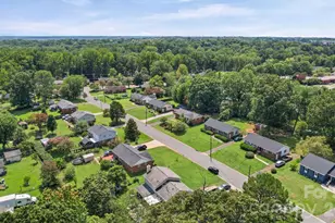 3029 Rosehill Dr, Charlotte, NC 28212 - Photo 5