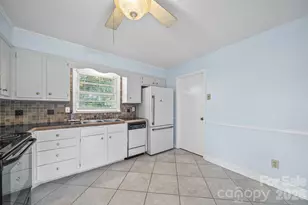 3029 Rosehill Dr, Charlotte, NC 28212 - Photo 7