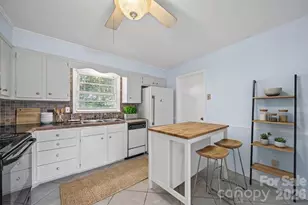3029 Rosehill Dr, Charlotte, NC 28212 - Photo 9