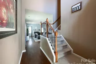 1033 Mountain Laurel Ct, Matthews, NC 28104 - Photo 5