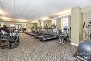 300 W 5th St, Charlotte, NC 28202 - Photo 31