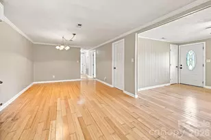 1021 S Caldwell Ave, Newton, NC 28658 - Photo 11