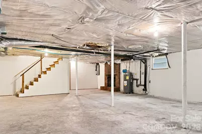 1021 S Caldwell Avenue, Newton, NC 28658 - Photo 25