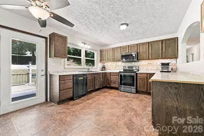 339 Indian Hills Loop, Waynesville, NC 28786 - Photo 7