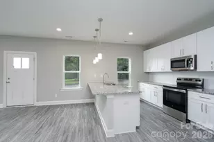 207 E Elm St, Shelby, NC 28150 - Photo 3