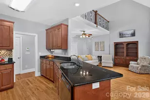 7940 Oakmont Ct, Hickory, NC 28602 - Photo 21