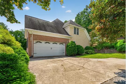 7940 Oakmont Court, Hickory, NC 28602 - Photo 9