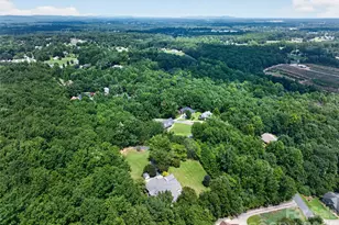 7940 Oakmont Ct, Hickory, NC 28602 - Photo 43