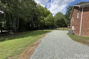 1507 Hyman Dr, Albemarle, NC 28001 - Photo 25