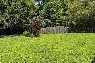 2717 Forest Grove Ct, Charlotte, NC 28269 - Photo 3