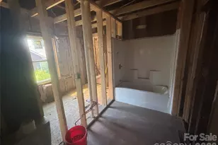 543 Salisbury St, Wadesboro, NC 28170 - Photo 23