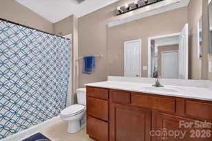 11232 Hyde Pointe Ct, Charlotte, NC 28262 - Photo 23