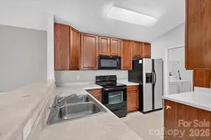 11232 Hyde Pointe Ct, Charlotte, NC 28262 - Photo 11