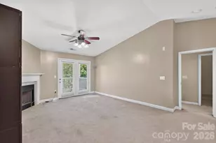 11232 Hyde Pointe Ct, Charlotte, NC 28262 - Photo 3