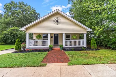 412 N 1st Avenue, Maiden, NC 28650 - Photo 1