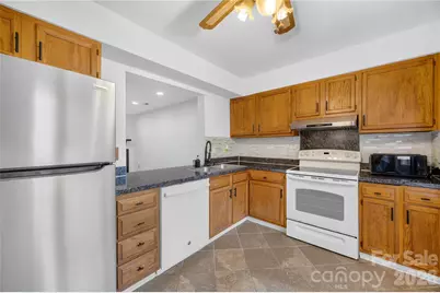 8426 Rust Wood Place, Charlotte, NC 28227 - Photo 7