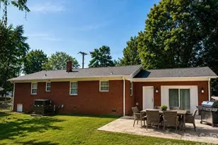 5220 Nevin Rd, Charlotte, NC 28269 - Photo 9