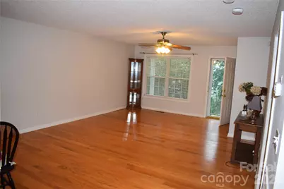 26 Chipmunk Ridge, Marion, NC 28752 - Photo 3