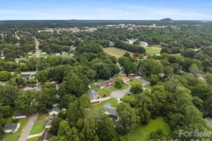 821 Normandy View St, Gastonia, NC 28052 - Photo 37