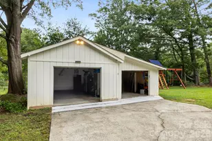 821 Normandy View St, Gastonia, NC 28052 - Photo 33