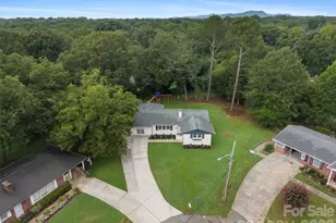 821 Normandy View St, Gastonia, NC 28052 - Photo 35