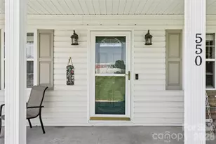 550 Stable Brook Ln, Taylorsville, NC 28681 - Photo 5