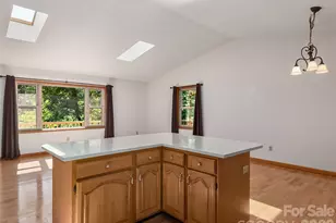 63 Independence Blvd, Asheville, NC 28805 - Photo 11