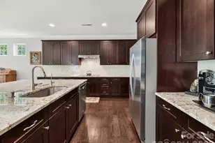 12323 Cherrybark Ln, Charlotte, NC 28278 - Photo 15