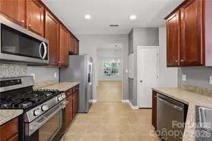 17926 Train Station Dr, Cornelius, NC 28031 - Photo 11