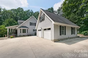846 Old US 221 Hwy S, Marion, NC 28752 - Photo 9