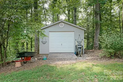 846 Old US 221 Highway S, Marion, NC 28752 - Photo 33