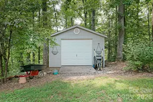 846 Old US 221 Hwy S, Marion, NC 28752 - Photo 33